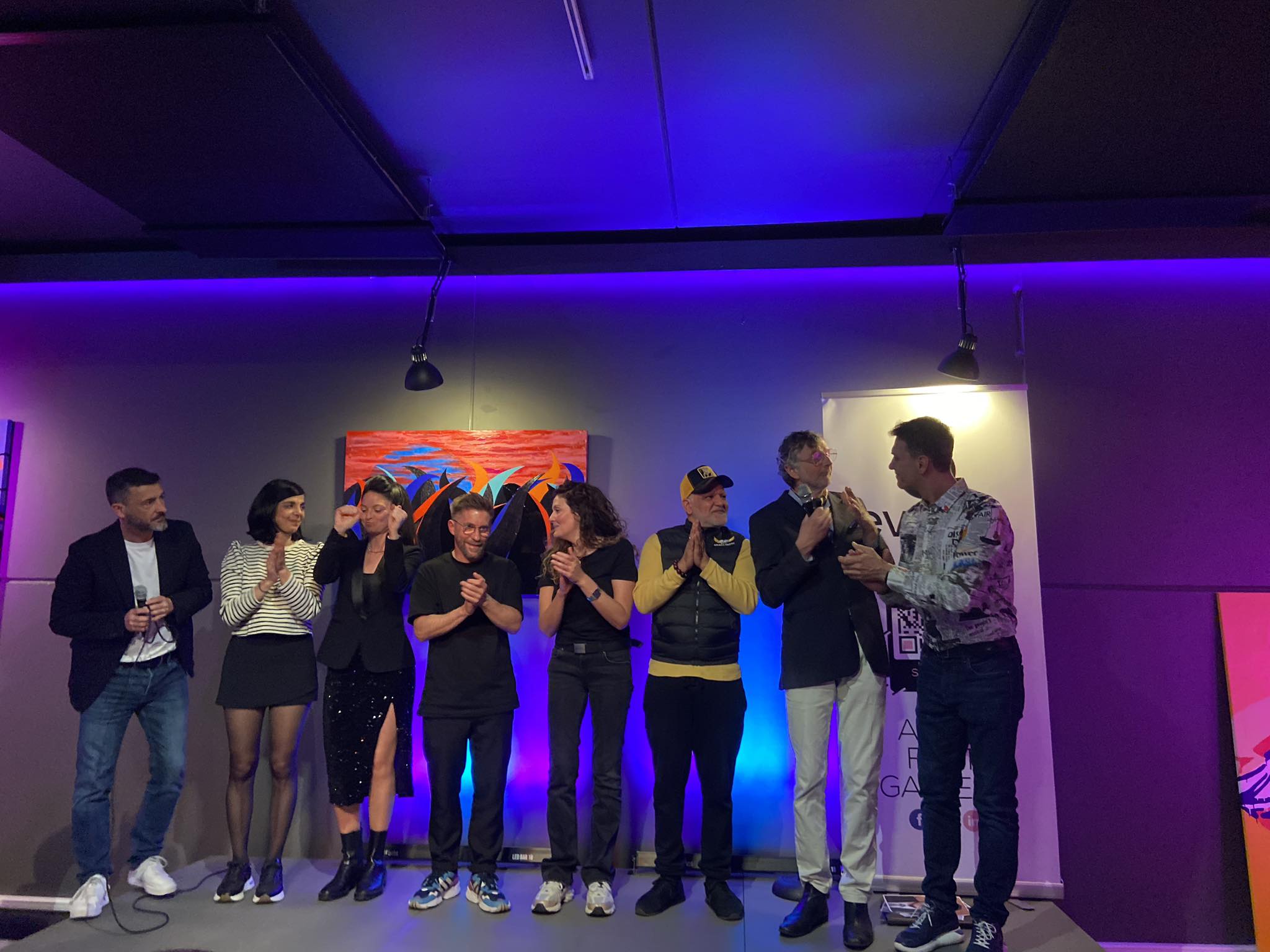 Remerciements  / De gauche à droite: Jean-Philipe Lorphèvre, Sofia Syko, Sonia Alonso, Samuel Titz, Carole Matagne, Ahmed Boudrouz, Freddy Tougaux, Franck Clemente 