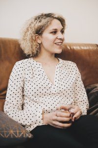Jehanne-Moll_Gilles-Charlier_4000_10-200x300.jpg
