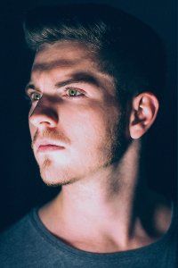 Nicolas-Tilkin-Leomind_4000_David-Tilkin_3-200x300.jpg