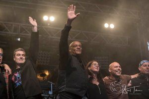 Waterfront-Mel-Gaynor-Nandrin-300x200.jpg