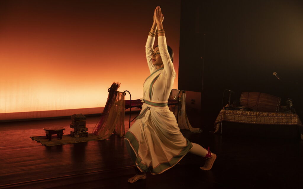 Pays_de_danses_Theatre_de_Liege_Quatremille-11-1024x640.jpg