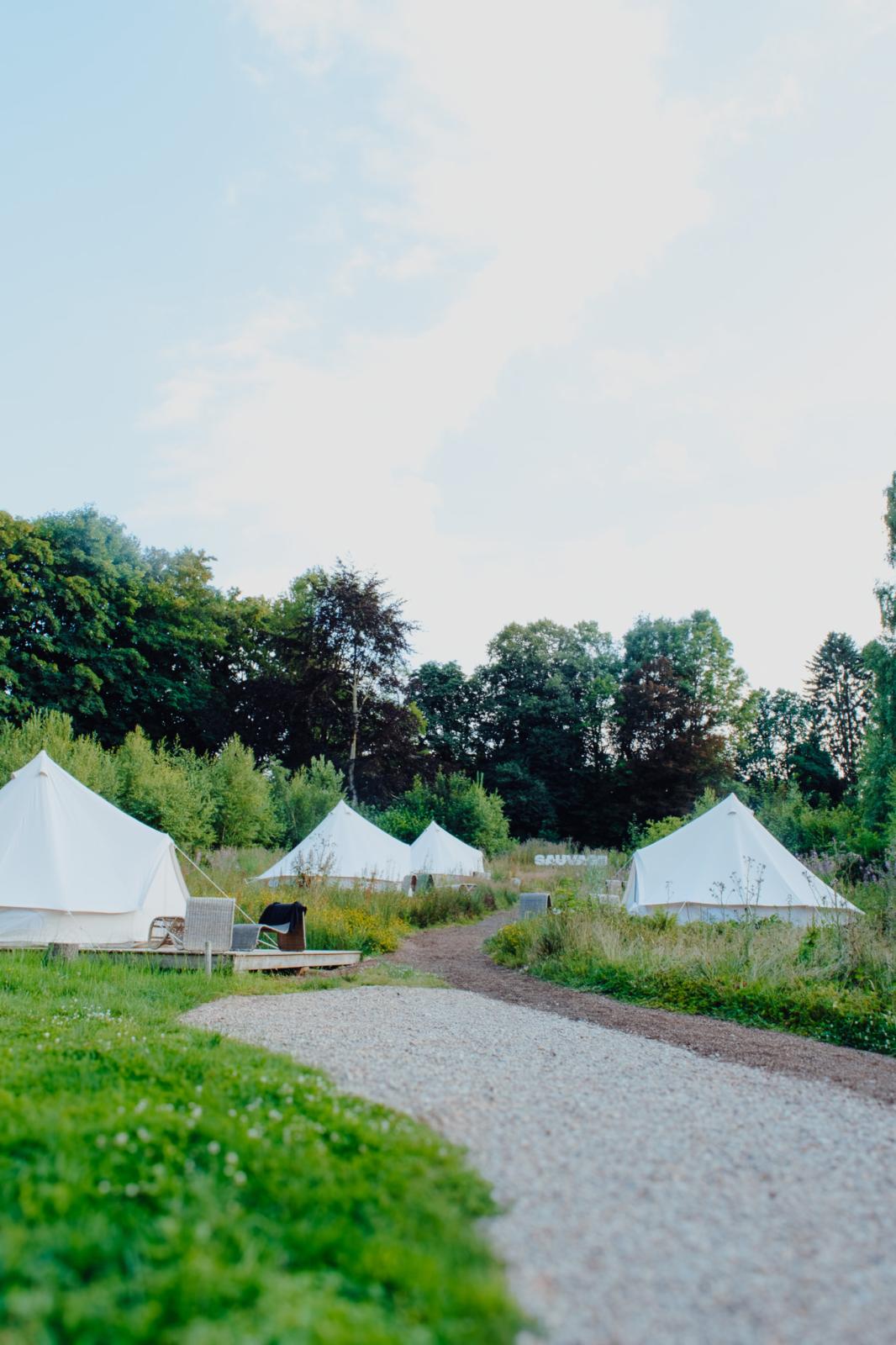 Photo du glamping en pleine nature du Daft Hotel