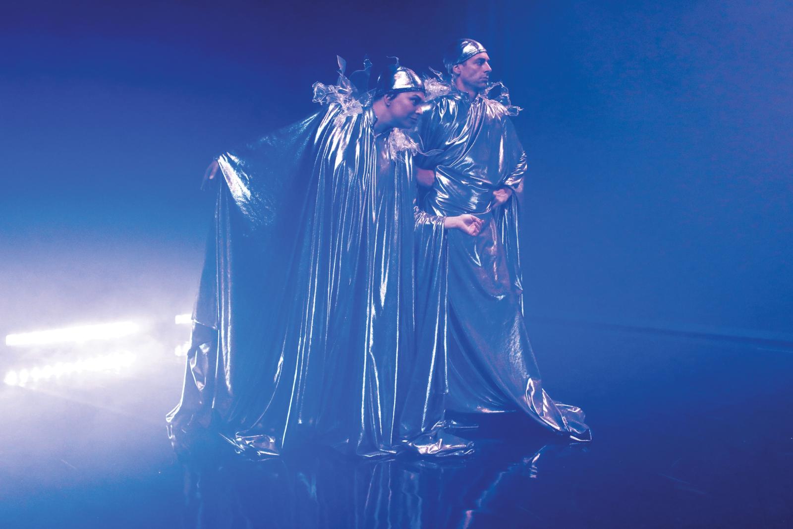 © Dominique Houcmant 