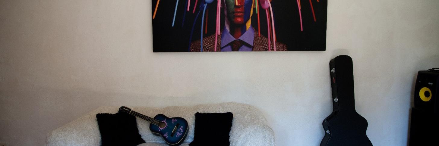 ESPACE 7: L'ESPACE REMPLI D'ART