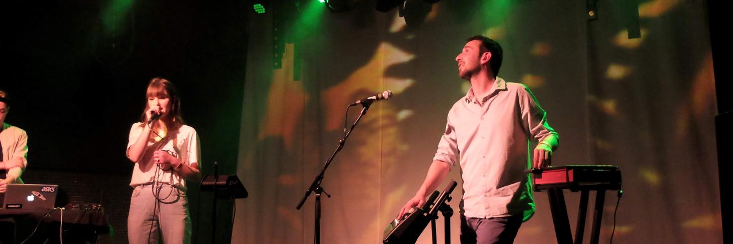 CONCERT DE LA PLAGE AU REFLEKTOR: EVASION ET INCONSCIENCE DE L'ESPRIT