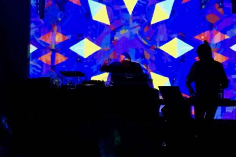 FULL COLORZ - &Ccedil;A CONTINUE !